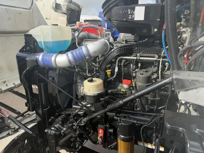 2021 Peterbilt 57979c50ac7dede927f397b80cf30e30e4f