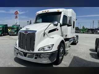 2025 Peterbilt 579