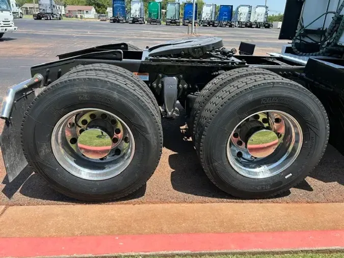 2022 FREIGHTLINER CASCADIA