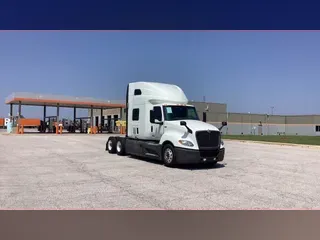 2022 International LT