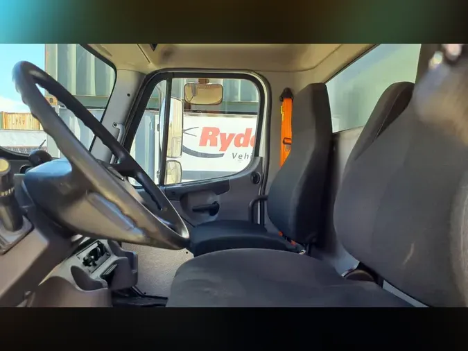 2021 FREIGHTLINER/MERCEDES M2 106