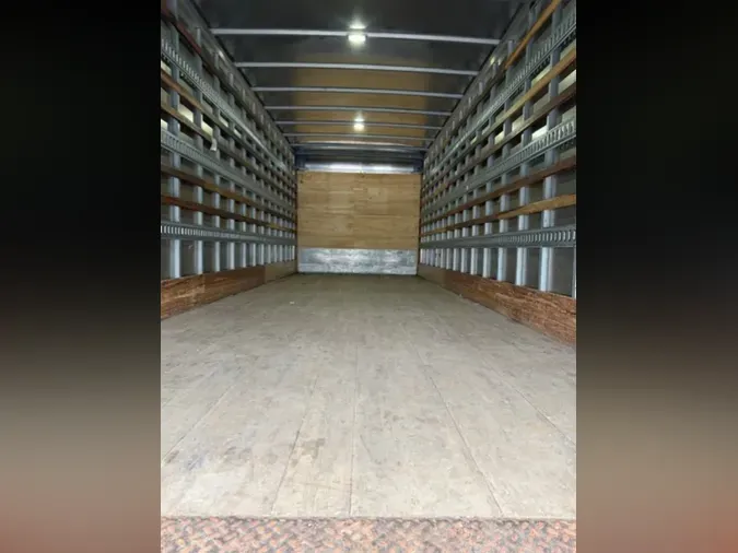 2018 FREIGHTLINER/MERCEDES M2 106