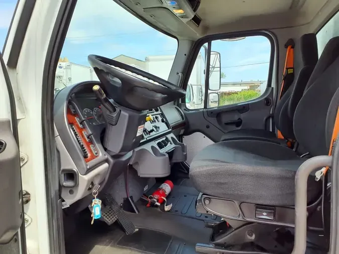2018 FREIGHTLINER/MERCEDES M2 10679cb2e65c57c6258a33d960d1629b70b