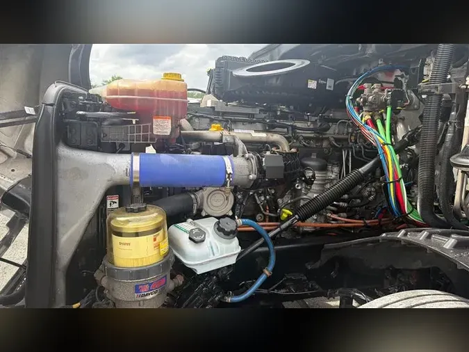 2020 FREIGHTLINER CA126