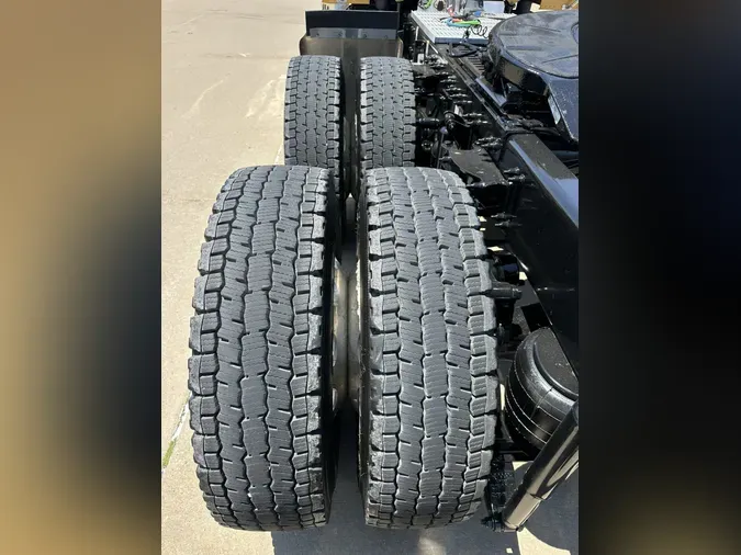 2025 Peterbilt 58979cd29eee7d456bda711a41e2e3bfe84