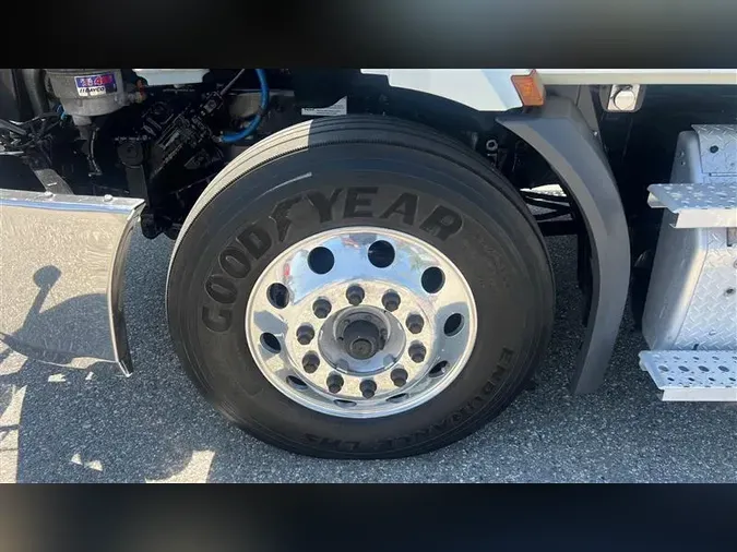 2020 FREIGHTLINER CA116