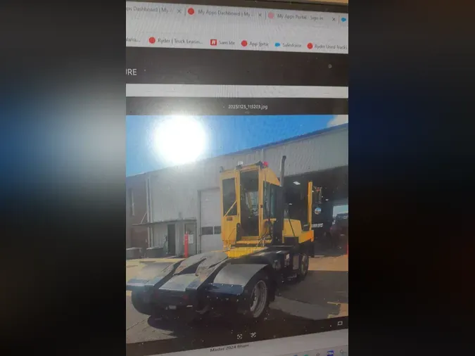 2021 AUTOCAR YARD TRACTOR