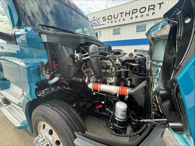 2024 Freightliner Cascadia 12679d512b1c12a8706adeea3053d6eab0d