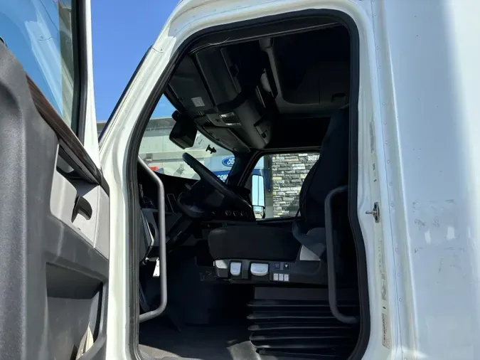 2020 Freightliner Cascadia