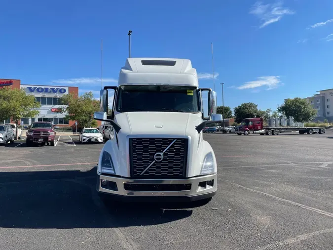 2025 VOLVO VNL64T860