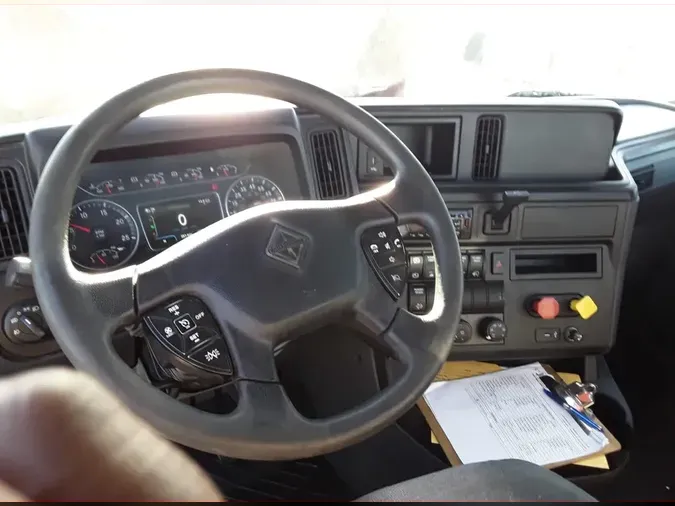 2020 NAVISTAR INTERNATIONAL LT625 DAYCAB S/A