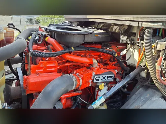 2019 NAVISTAR INTERNATIONAL LT625 DAYCAB T/A79d87cc912114f8fcac0ddae0d4ca3fa