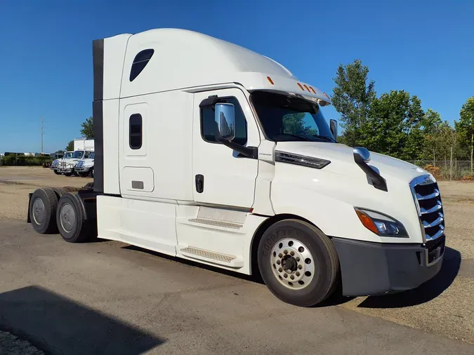 2018 FREIGHTLINER/MERCEDES NEW CASCADIA PX12664