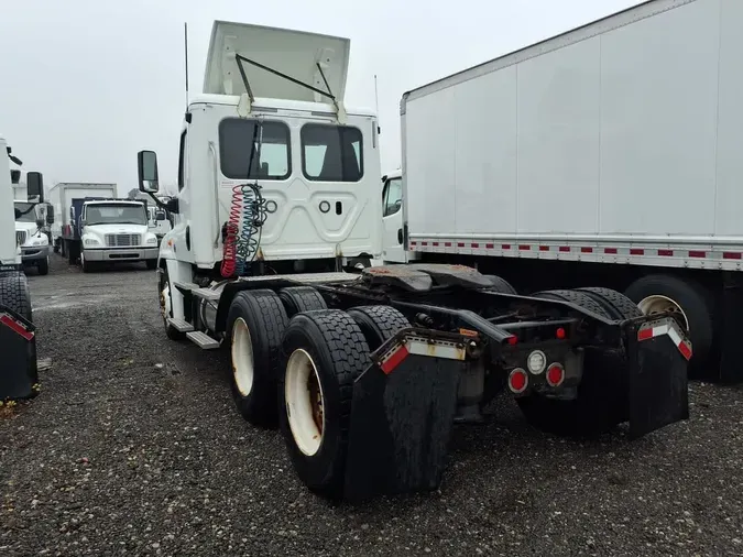 2019 FREIGHTLINER/MERCEDES CASCADIA 12579e08942a75c040b0c1ae98ca852b93b