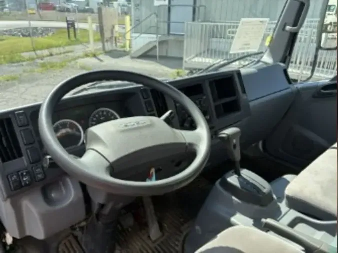 2019 ISUZU NQR