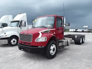 2014 Freightliner M2 106