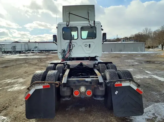 2019 FREIGHTLINER/MERCEDES CASCADIA 12579e4baa9b7163d694f5101182638d7e9