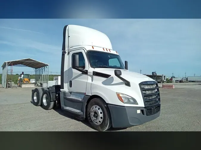 2020 Freightliner Cascadia 12679e54b676821f5cd98f1580e194e8eab
