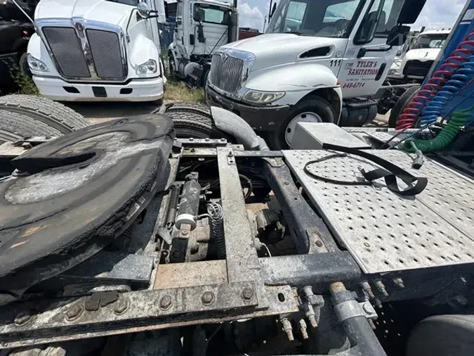2017 FREIGHTLINER CASCADIA 113