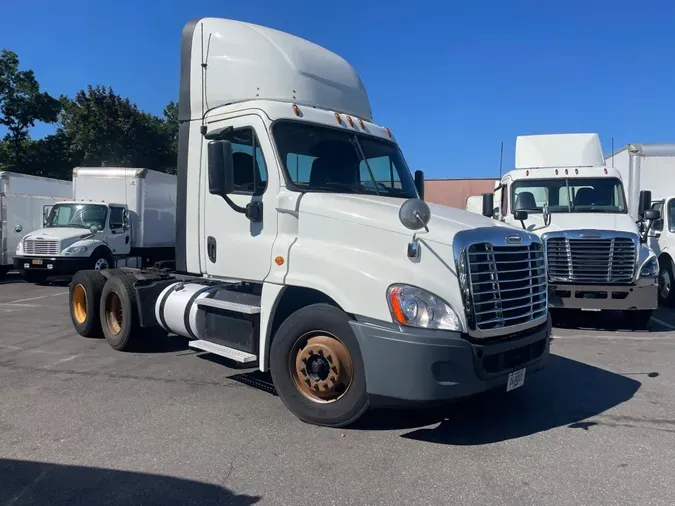 2016 FREIGHTLINER/MERCEDES CASCADIA 12579e9eed22b1b4e5aaefb9bd68c281e90