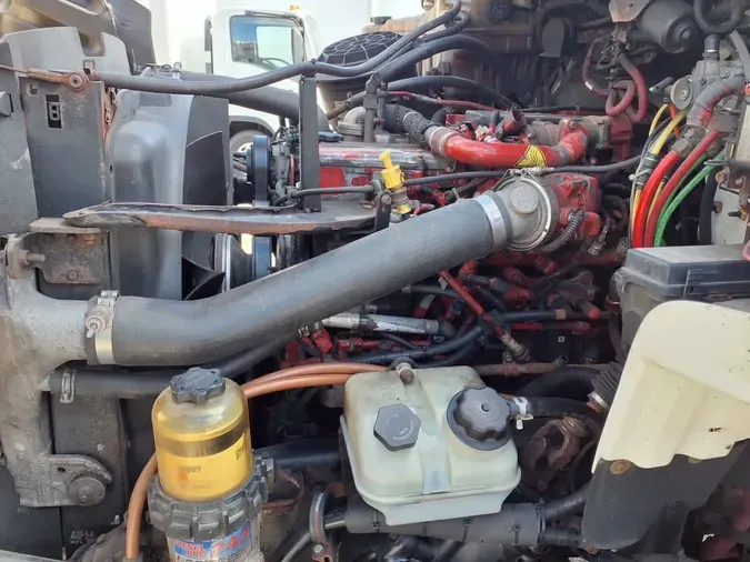 2017 FREIGHTLINER/MERCEDES M2 106