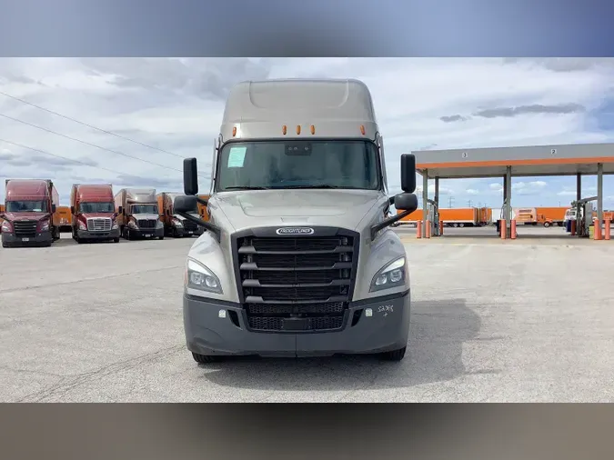 2022 Freightliner Cascadia 126
