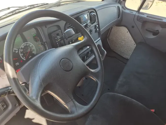 2018 FREIGHTLINER/MERCEDES M2 106