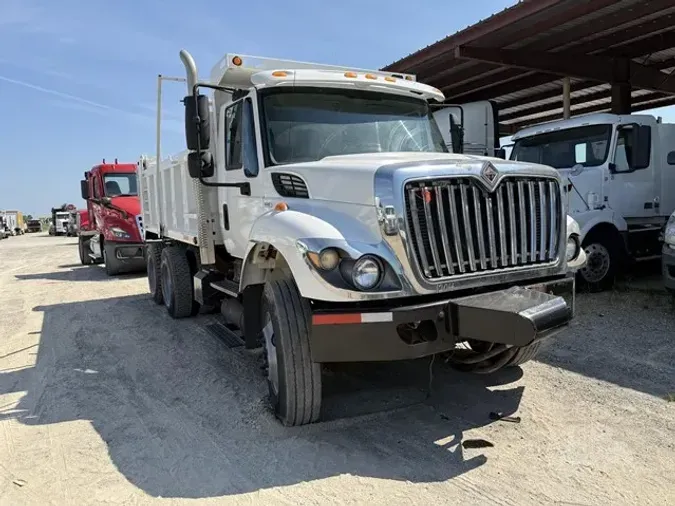 2011 INTERNATIONAL WORKSTAR 7400