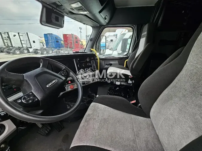 2021 FREIGHTLINER CASCADIA CA126