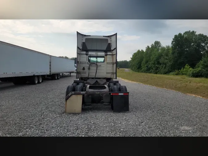 2018 Volvo VNL300