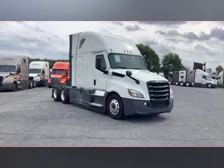 2022 Freightliner Cascadia 126