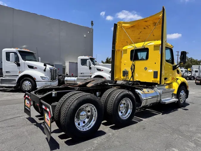 2021 Peterbilt 57979f483778cdfe05bc50b4760fdc7925c