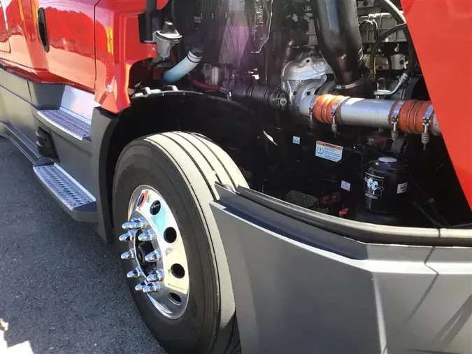 2022 FREIGHTLINER CA126