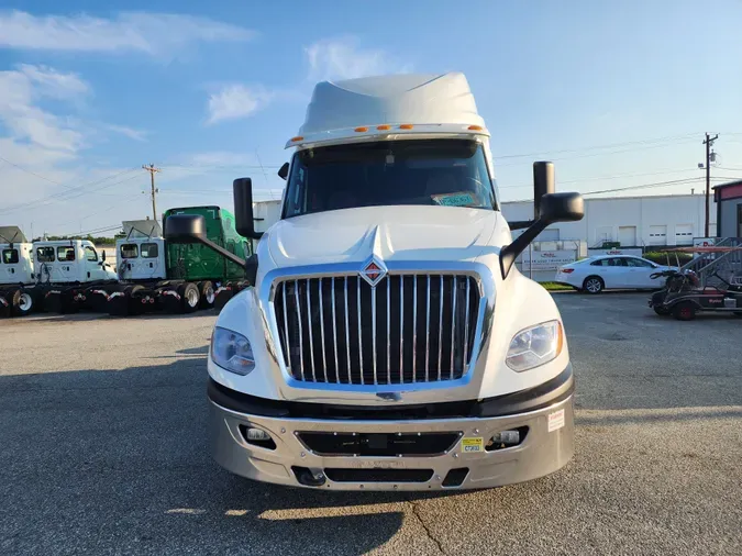 2019 NAVISTAR INTERNATIONAL LT625 SLPR CAB