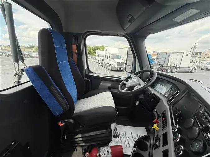 2019 FREIGHTLINER CASCADEVO1
