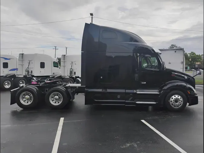 2023 Peterbilt 57979feef91b2d3f90bdee917d0f108025e