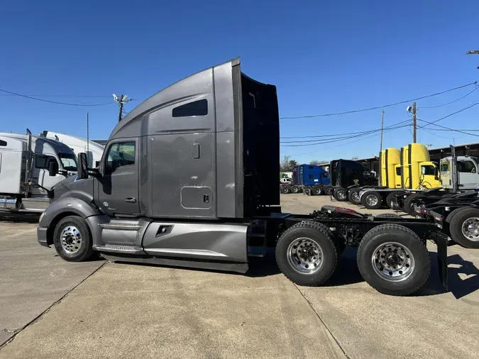 2020 Kenworth T680