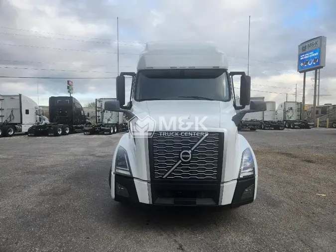 2021 VOLVO VNL64T760