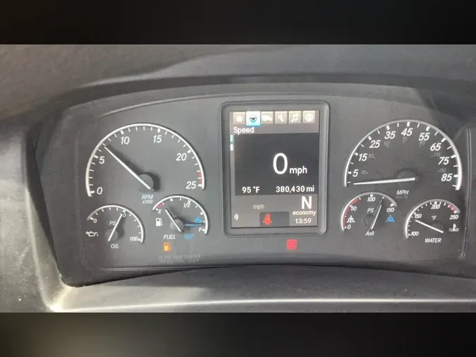 2023 Freightliner Cascadia 126