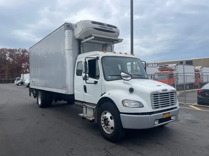 2015 FREIGHTLINER/MERCEDES M2 106