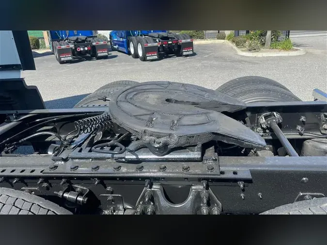 2022 INTERNATIONAL LT