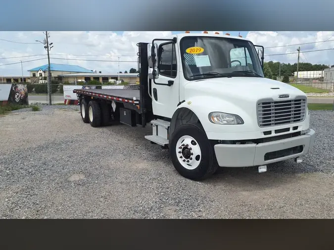 2019 FREIGHTLINER/MERCEDES M2 1067a0762e0dffded6571494dc9709fd22f