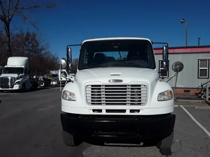 2017 FREIGHTLINER/MERCEDES M2 106