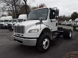 2016 FREIGHTLINER/MERCEDES M2 106