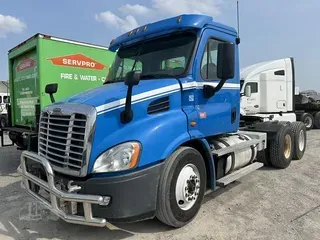 2017 FREIGHTLINER CASCADIA 113