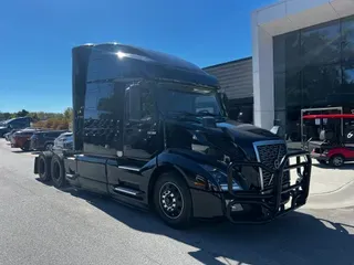 2020 Volvo VNL64T760