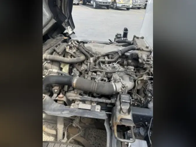2019 ISUZU NPR HD