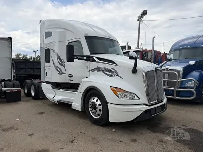 2022 KENWORTH T680
