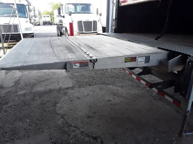 2021 FREIGHTLINER/MERCEDES M2 106