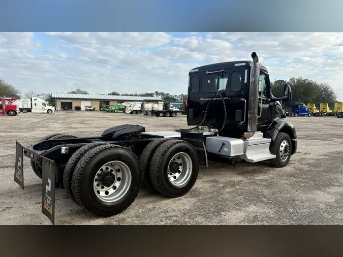 2022 Peterbilt 5797a25e5b10dd011f04665ecb1c0cee8a3